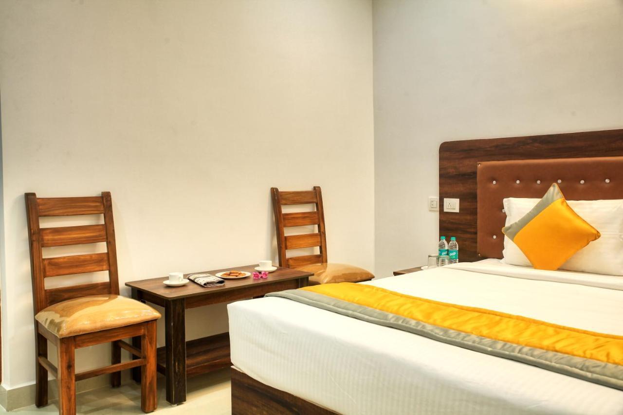 Visa Inn Transit Stay With Airport Transfer Bangalore Esterno foto